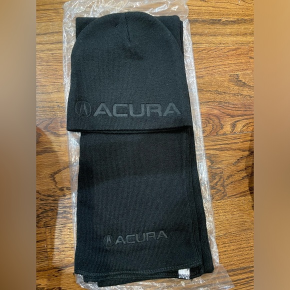 Brand New Official Acura Scarf and Hat Set - Picture 3 of 4